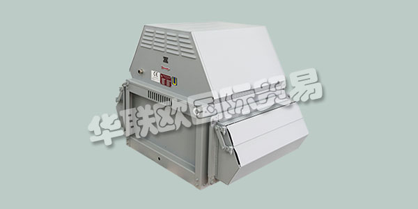 ALFRED EICHELBERGER GmbH&Co.KG是一家由業(yè)主管理，注重傳統(tǒng)的家族企業(yè)。自1931年Alfred Eichelberger成立以來，該公司在柏林Neuk?lln生產(chǎn)風(fēng)扇和空氣技術(shù)產(chǎn)品