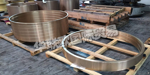 德國BORNEBUSCH主要產品：BORNEBUSCH滑動軸承、零件等。BORNEBUSCH是位于Siegerland中心的業主管理的家族企業。