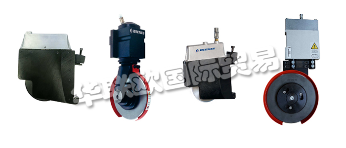 DIENES的客戶可以使用DIENES刀架獲得最好的結果。即以卓越的品質和領先的自動分切技術制造商的密集創新開發工作。剪切，劃痕/擠壓剪切，剃須刀切割刀架或熱切割刀架，Premium，Elite或Ultimate系列，均以超精確的刀引導和較長的使用壽命給人留下深刻的印象，并在日常使用中始終保持牢固的抓地力。此外，他們幾乎所有的刀架都可以集成到DIENES分切系統中，例如趨勢設定的SIMU-FLASH自動同步定位系統，或者在具有手動控制功能的高精度定位輔助器中。